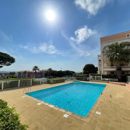 T2 Avec Terrasse Et Parking Securise A - Fr-1-338-402 Apartment
