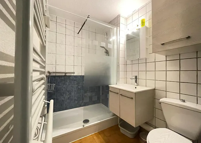 Apartamento T2 Avec Terrasse Et Parking Securise A - Fr-1-338-402 *
